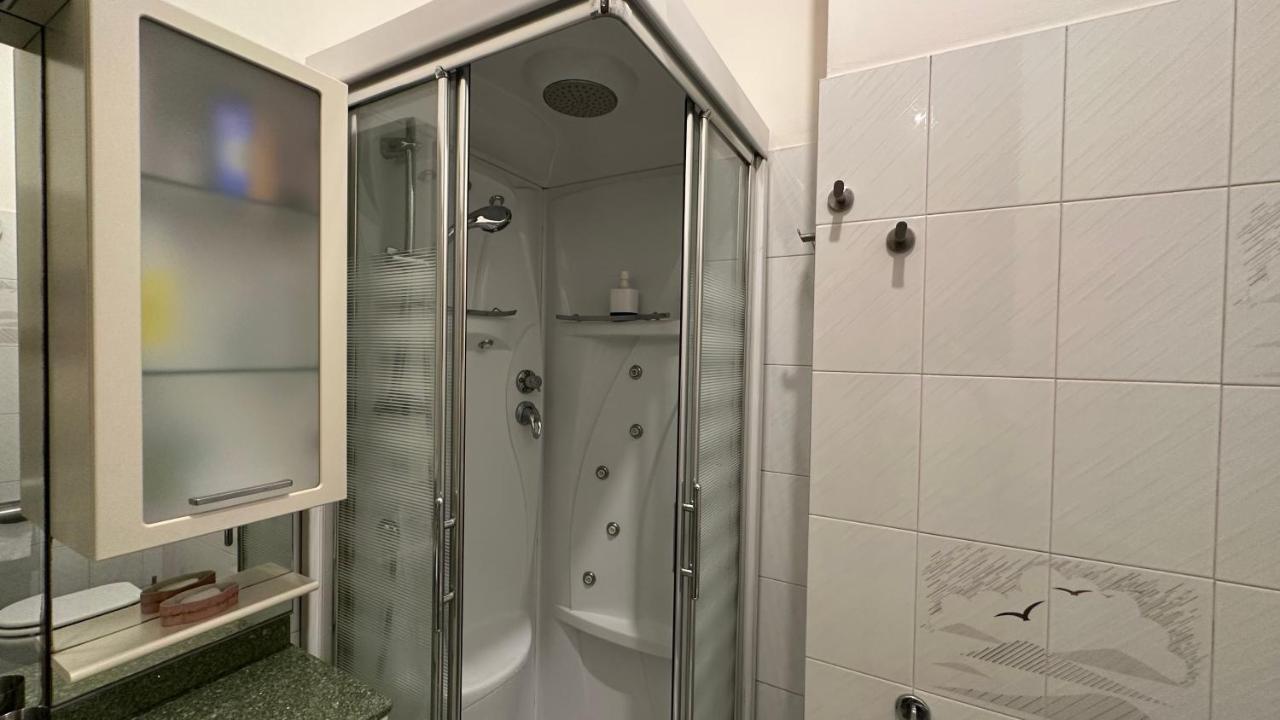 Dehomes - Two Bedrooms, Terrace, Wi-Fi, Tram To Centre & Rho Fiera Milano Eksteriør billede